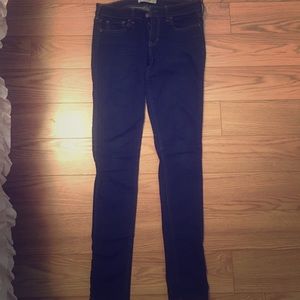 Hollister Jeans. 5R, W27, L31